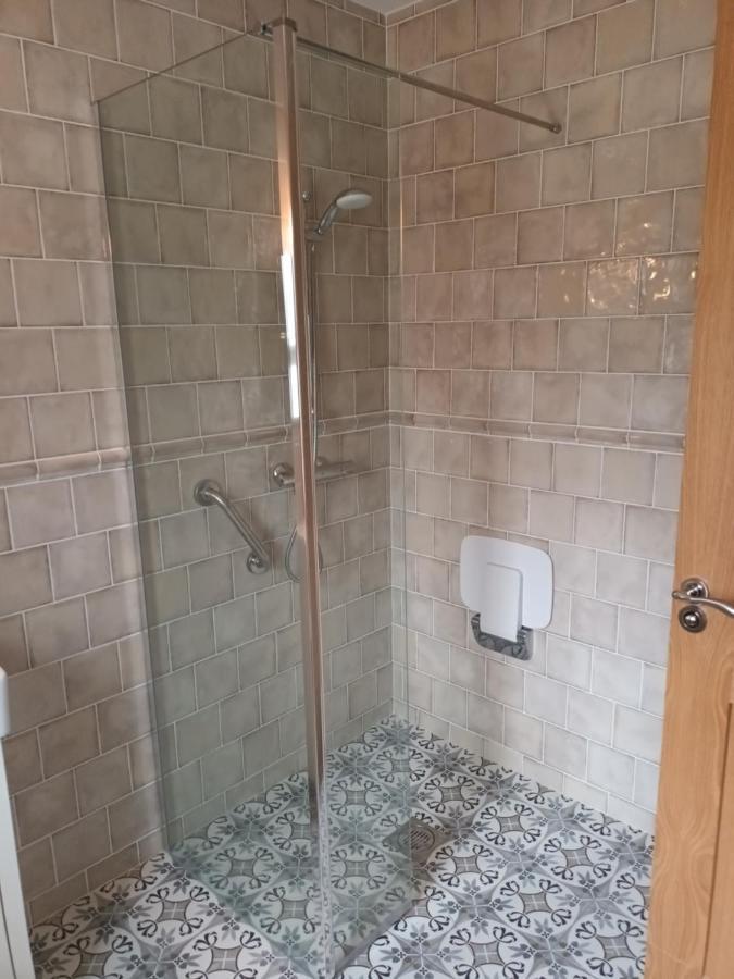 לטרקני Holly Lodge מראה חיצוני תמונה